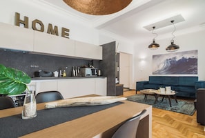 Dining - Acropolis Executive Suite, Bill & John Apartments & Villas (Athens)