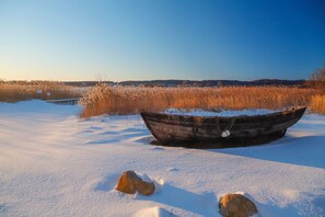 Unclassified image, 5 of 25, button