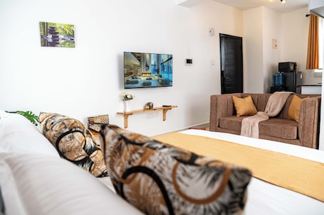 1 bedroom, iron/ironing board, Internet, bed sheets. Chic modern furnished studio apartment in Nairobi