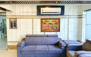 Reception hall - Hotel MS Pride - Prime Located (Tirupati)