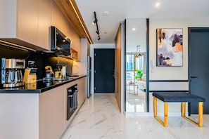 Fridge, microwave, oven, stovetop