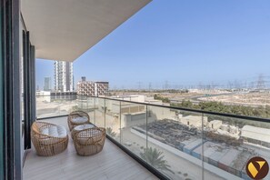 Luxe appartement | Uitzicht vanaf balkon