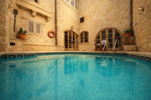 Imagen sin descripción, 5 de 28, botón