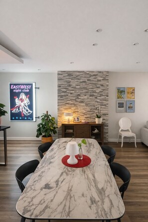 Imagen sin descripción, 2 de 27, botón