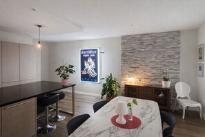 Imagen sin descripción, 3 de 27, botón