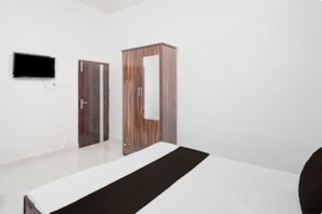 Double Room | Desk, laptop workspace, free WiFi