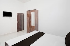 Double Room | Desk, laptop workspace, free WiFi