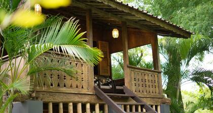 Bukit Kaja Kauh Villa - Surrounded by Nature, Mountain View Close to Beach