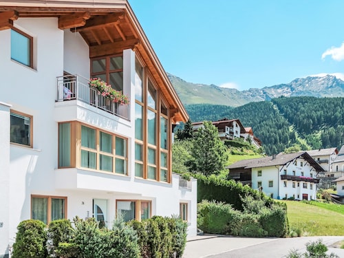 Kristall by Interhome