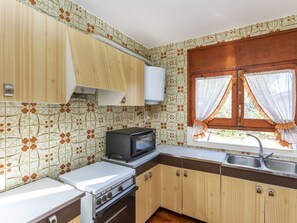 Private kitchen - Balaguer by Interhome (L'Ametlla de Mar)