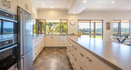 Valley View – Ferguson Valley Escape