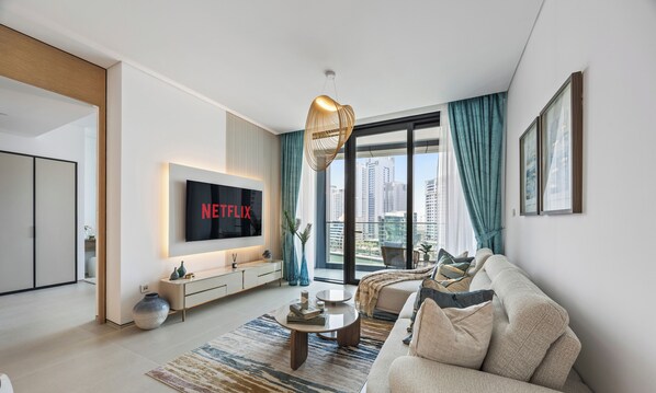 Luxury Apartment, Sea View | Living area