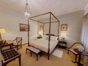 5 slaapkamers, een strijkplank/strijkijzer, wifi, beddengoed