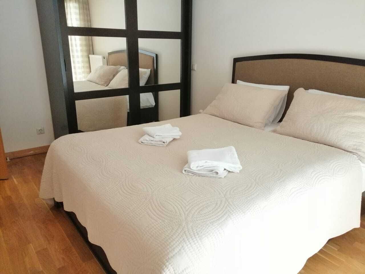 2 habitaciones, tabla de planchar con plancha y wifi gratis 