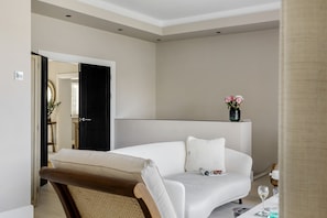 House | 6 bedrooms