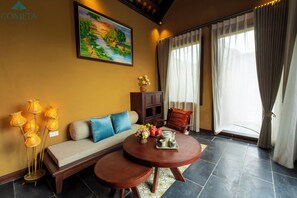 Luxury-Villa, Gartenblick | Wohnbereich