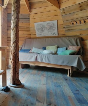 كابينة عائلية - بمنظر للمنتزه | ملاءات أسرّة