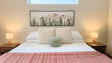 5 bedrooms, iron/ironing board, free WiFi, bed sheets