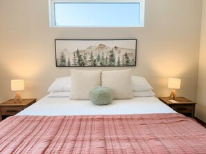 5 多间卧室、熨斗/熨衣板、免费 WiFi、床单