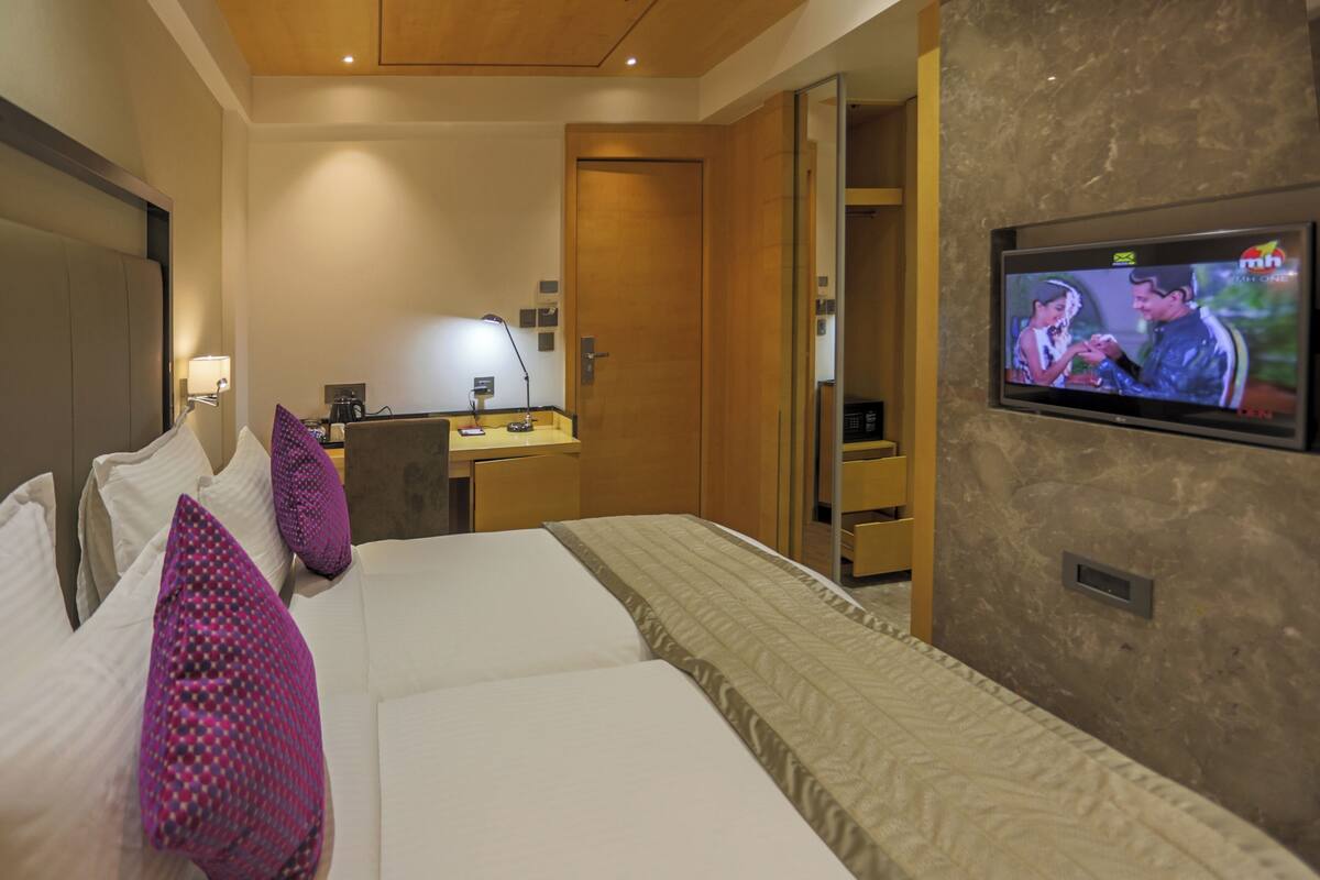 Free minibar items, desk, laptop workspace, free WiFi