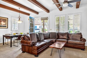 TV, fireplace, offices