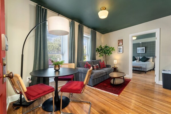 Interior - Modern Loft in the heart of OSU campus (Columbus)