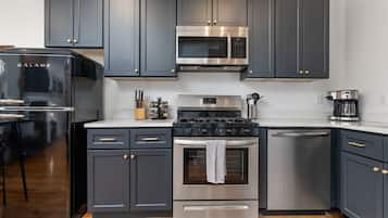 Réfrigérateur, plaque de cuisson, lave-vaisselle