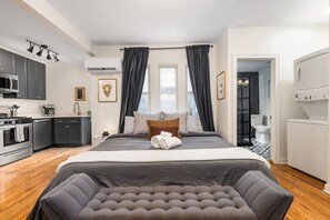 1 makuuhuone, työpöytä, Wi-Fi, vuodevaatteet