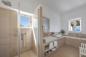 Suite Panoramique, vue mer | Salle de bain