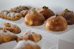 Petit déjeuner buffet compris tous les jours