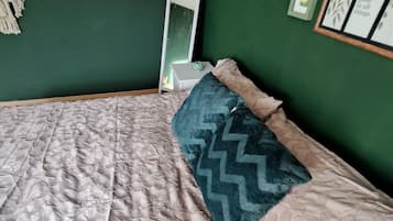 Fer et planche Ă  repasser, Wi-Fi, draps fournis