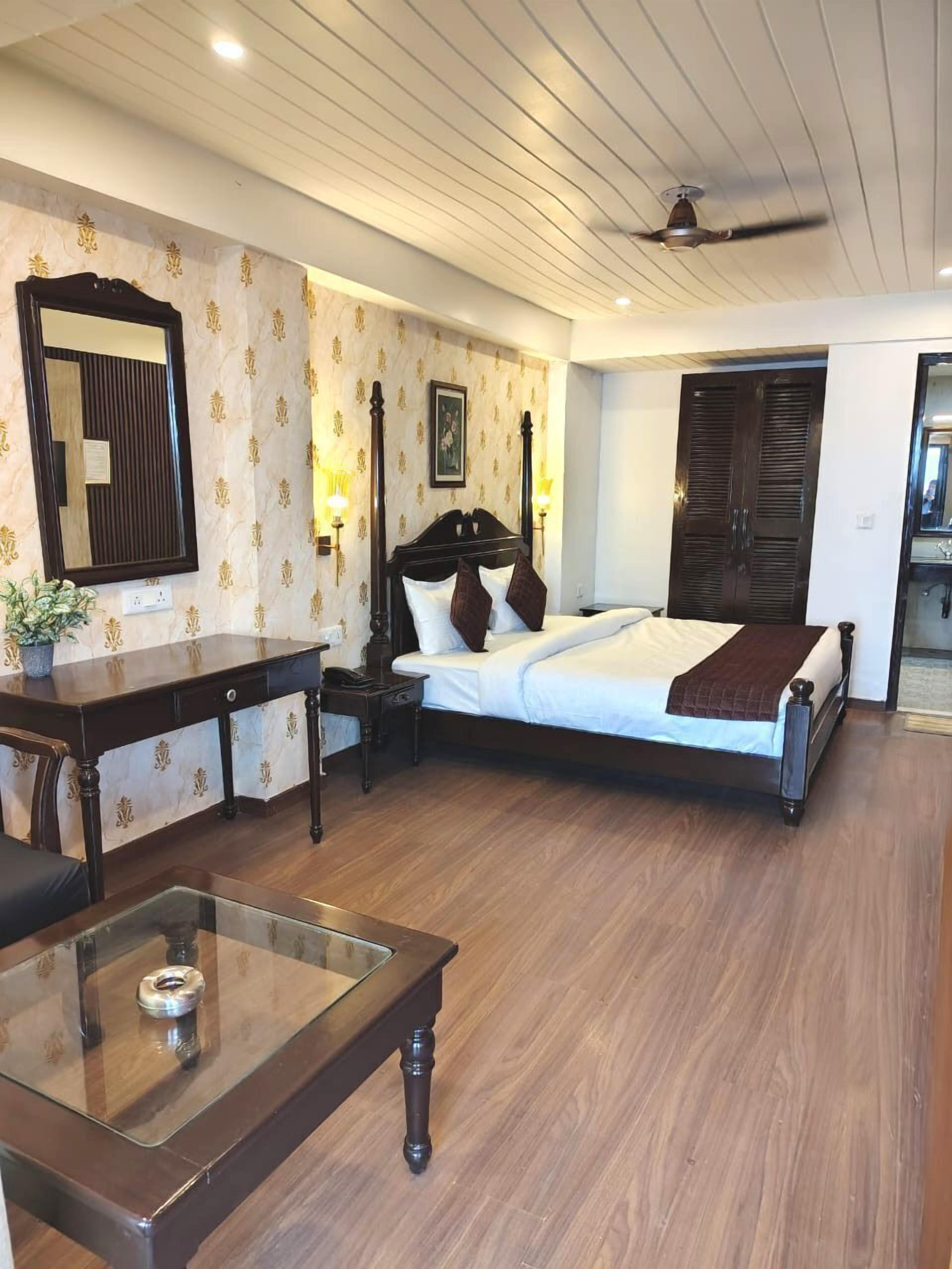 Luxury Crown pearl Valley View