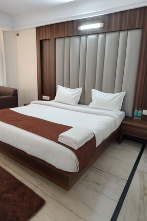 Deluxe Emerald Heights View | Free WiFi