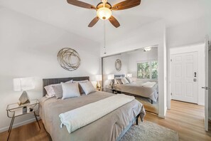 3 bedrooms, iron/ironing board, WiFi, bed sheets