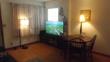 Smart TV, DVD player