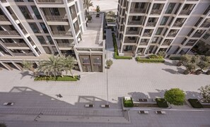 Exterior - Serene 1 BR in Surf 2-Creek Beach Access (Dubai)