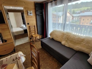 2 bedrooms, free WiFi