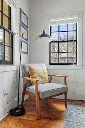 Interior - The Copper | 1 Block to King, Bright + Modern (Charleston)