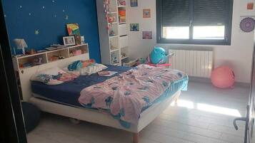 Fer et planche à repasser, Wi-Fi, draps fournis