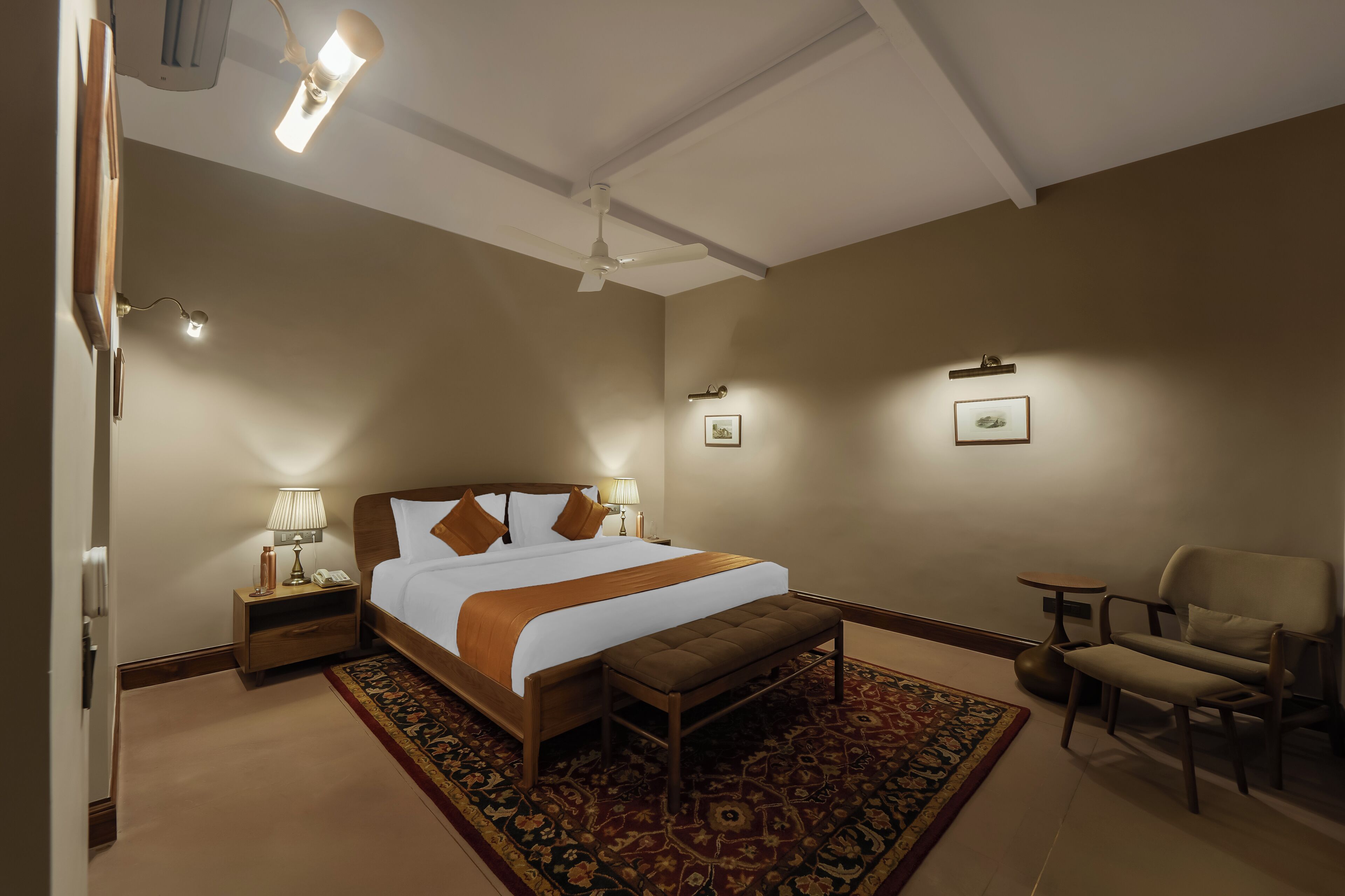 Minibar, wifi gratis y ropa de cama 