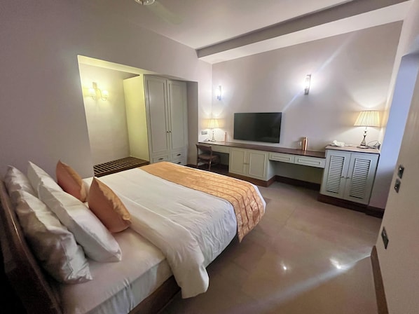 Deluxe Room, Non Smoking | Free WiFi