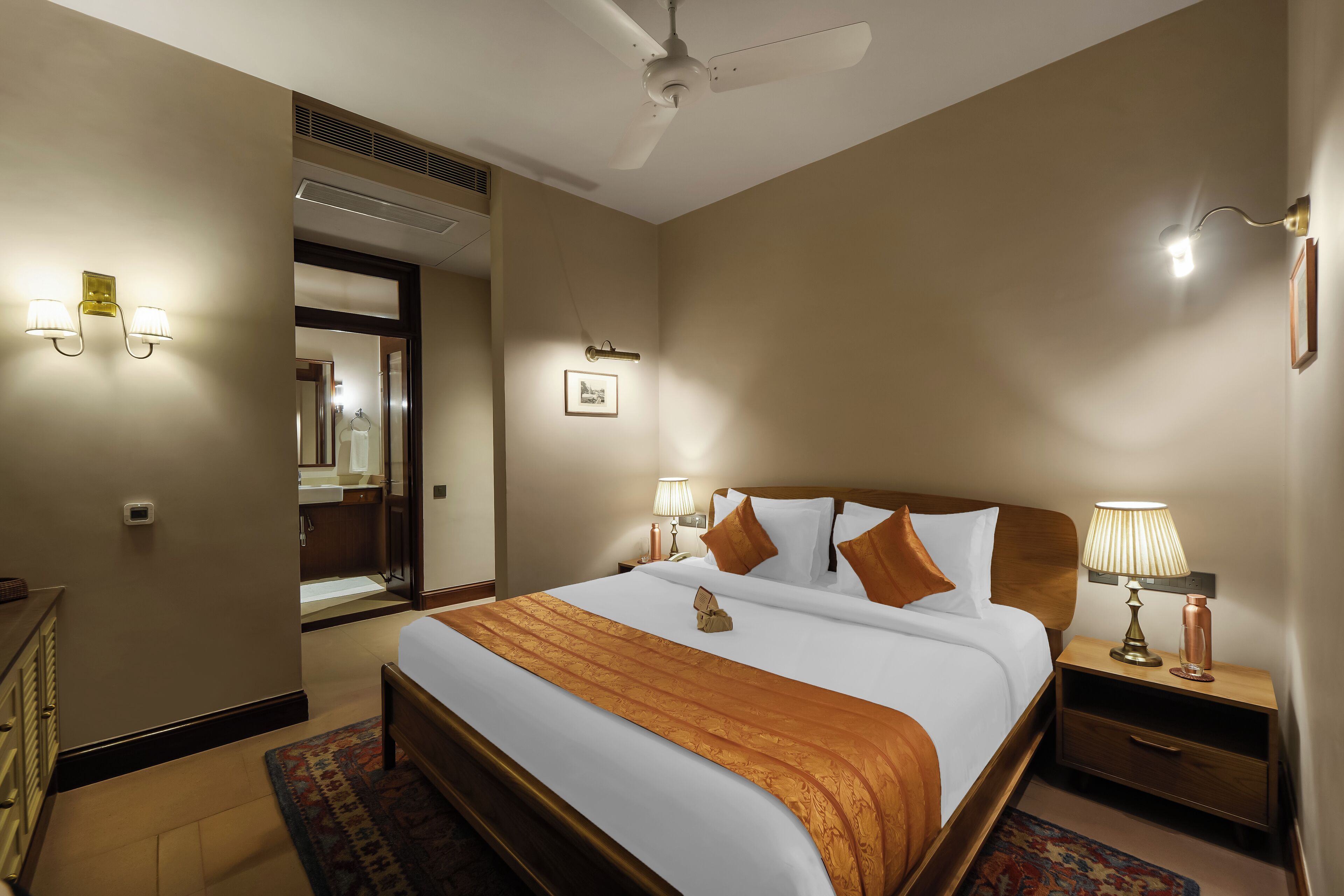 Minibar, wifi gratis y ropa de cama 