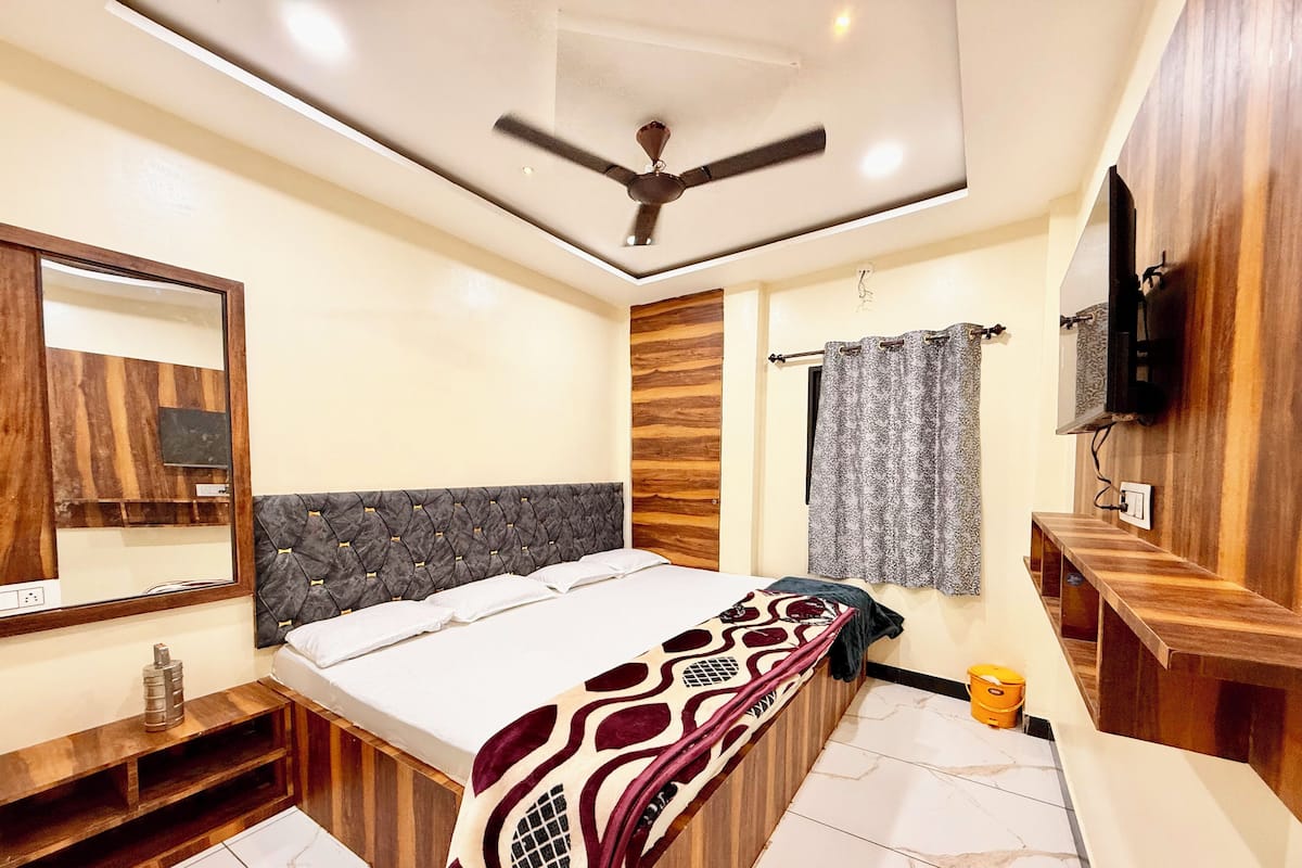 Superior Triple Room | Premium bedding, desk, laptop workspace, soundproofing