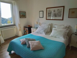 Classic Double Room, Mountain View | Laptop workspace, free WiFi - ANITA B&B  (Uscio)