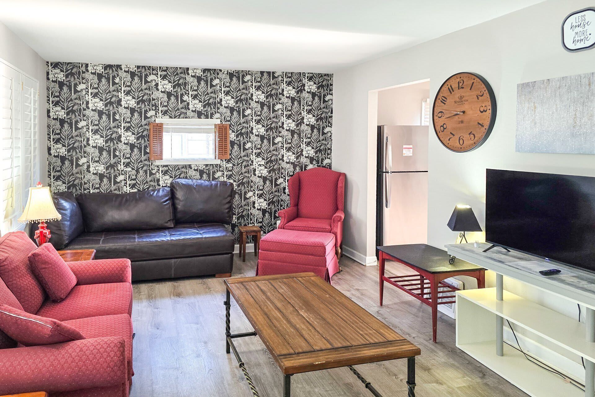 Smart TV, books, offices