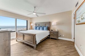 3 室のベッドルーム、アイロン / アイロン台、インターネット、ベッドシーツ