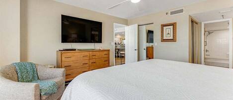 3 bedrooms, iron/ironing board, internet, bed sheets