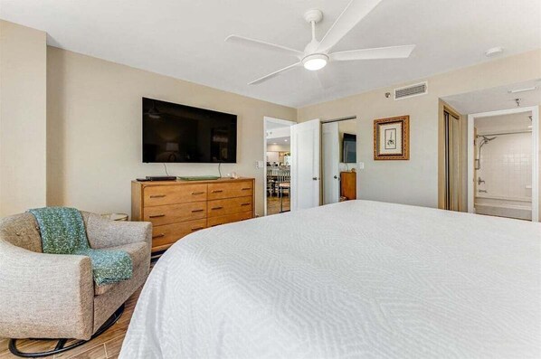 3 室のベッドルーム、アイロン / アイロン台、インターネット、ベッドシーツ