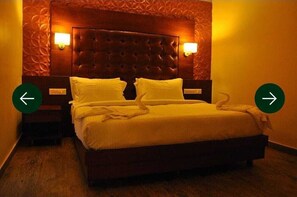 Deluxe Double Room | Free WiFi