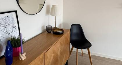 Casa Congé • Colorful Stay + Free Wine Bottle